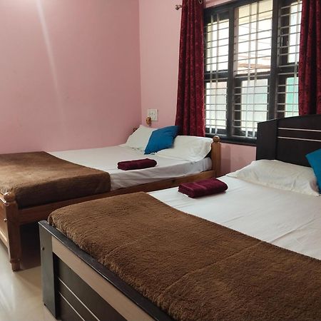 Maanyatha Home Stay Manipal Exterior photo