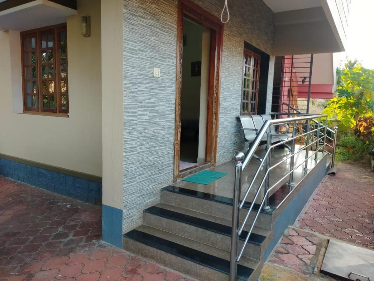 Maanyatha Home Stay Manipal Exterior photo